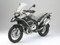 BMW R 1200 GS, motocykl turystyczny. Choć ceniony, ma swoje wady, np. waga czy skomplikowana elektronika.
