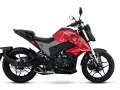 Czerwony motocykl sportowy. Idealny na pierwszy pojazd, gdy zastanawiasz się, prawo jazdy a1 od ilu lat można zdobyć.