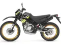 Czarny motocykl Yamaha z żółtymi akcentami i złotymi felgami. Idealny dla szukających motocykli do 5000 zł.