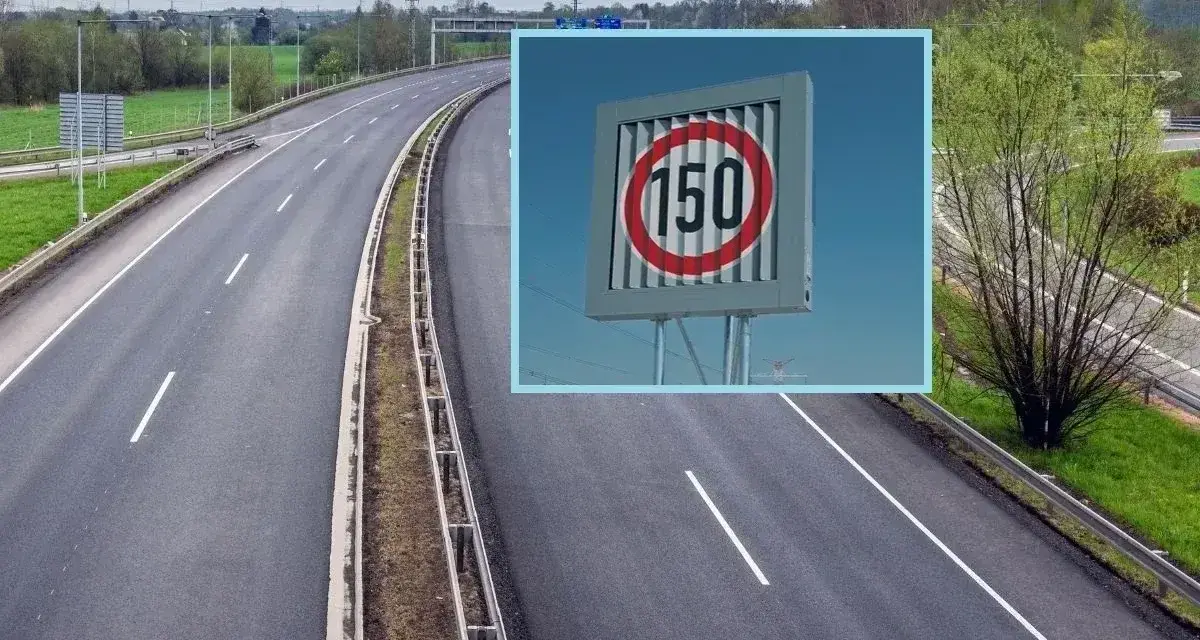 Autostrada w Czechach z tablicą informującą o ograniczeniach prędkości do 150 km/h.