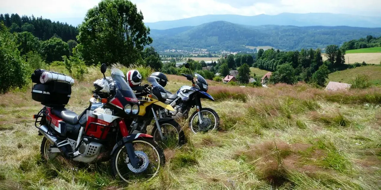 Wielkopolska na motocyklu: 5 tras, które musisz przejechać!