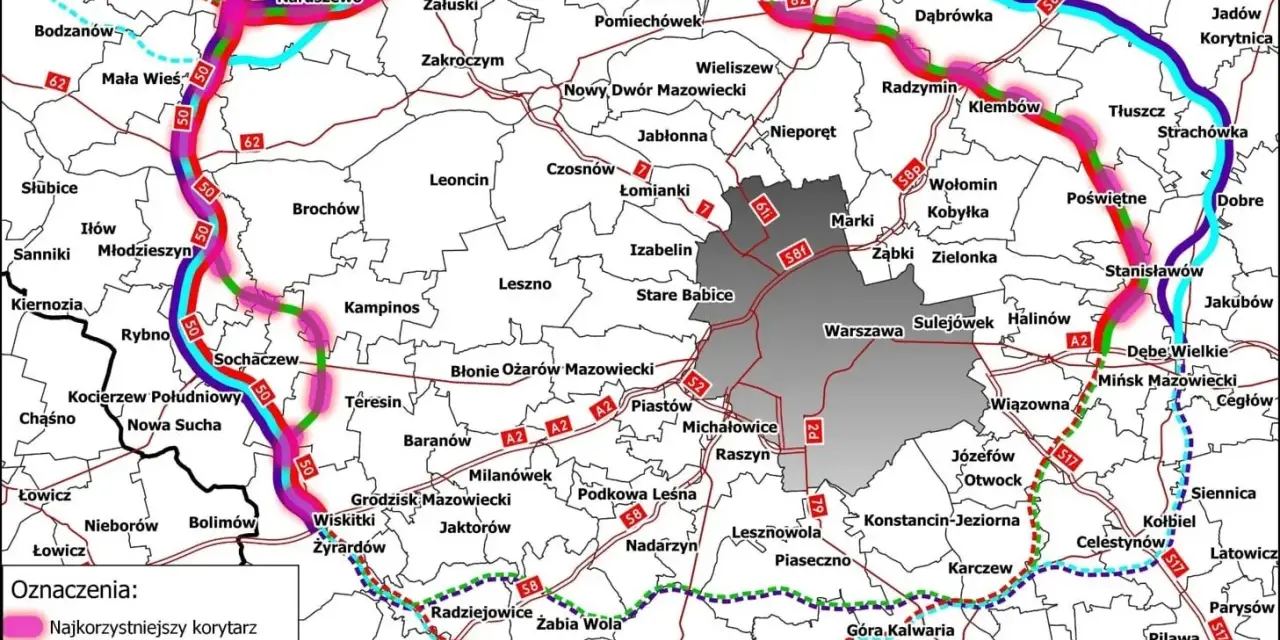 Mapa dróg wokół Warszawy, z zaznaczonymi autostradami, drogami ekspresowymi i innymi drogami krajowymi. Najkorzystniejszy korytarz dk50 oznaczony różowym kolorem.