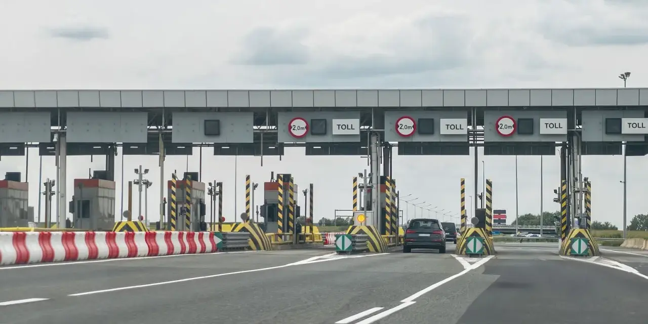 Autostrada A4: Bez opłat, 3 pasy? Co czeka kierowców w 2027?