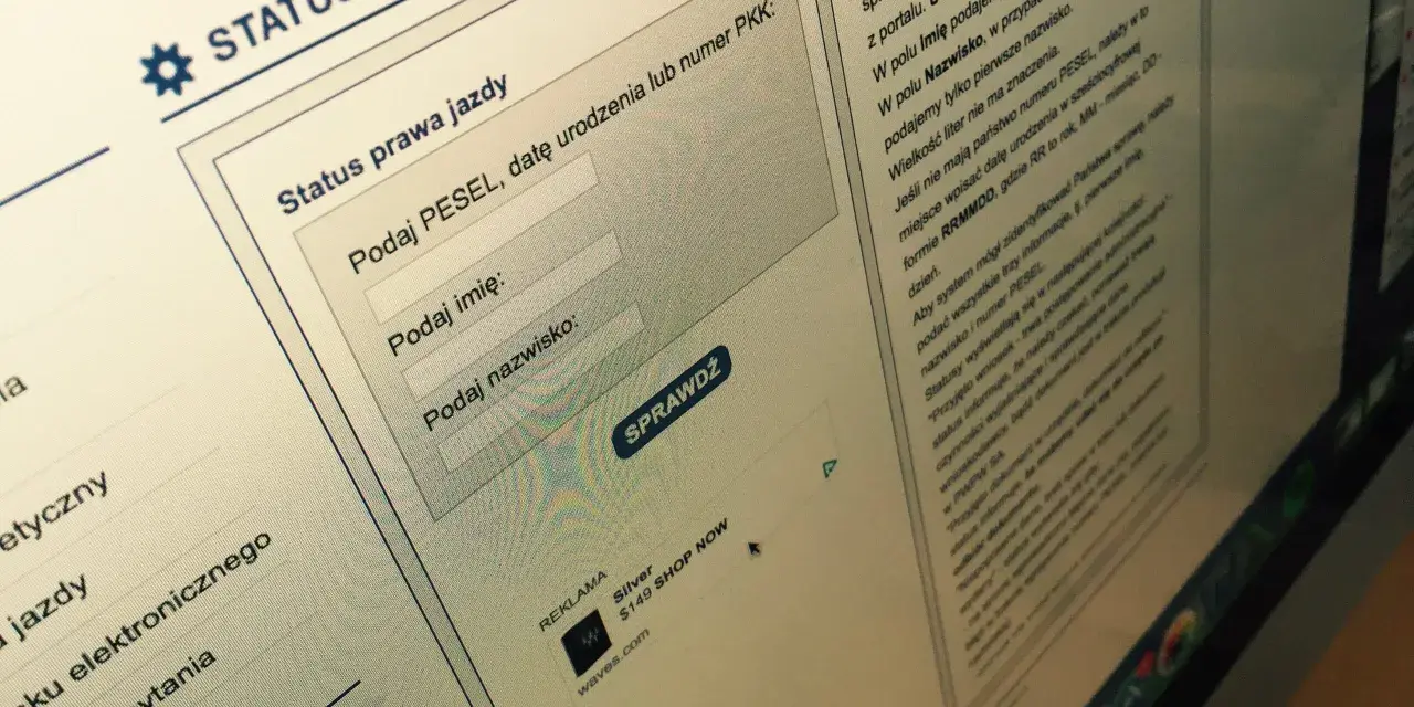 Sprawdzanie statusu prawa jazdy online. Wpisz PESEL, imię i nazwisko, by dowiedzieć się, ile się czeka na prawo jazdy.