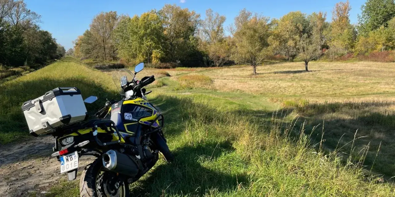 Motocyklem przez Mazowsze: 10+ tras, które Cię zaskoczą!