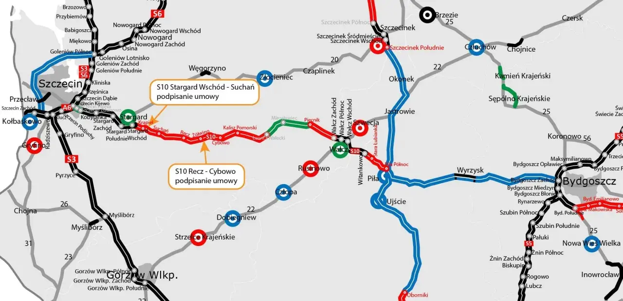 Mapa drogowa z zaznaczoną drogą ekspresową S10, pokazującą jej przebieg między Szczecinem a Bydgoszczą, z zaznaczonymi odcinkami w budowie.