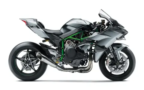 Kawasaki Ninja H2R, sportowy motocykl z zieloną ramą i srebrnymi panelami, gotowy do wyścigów.