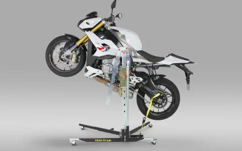 Jak zbudować stojak motocyklowy DIY? Oszczędź i zyskaj stabilność!