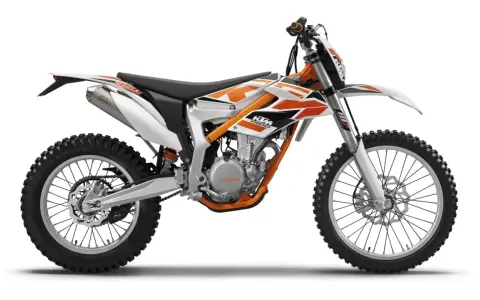 Pomarańczowo-biały motocykl KTM Freeride 350 z terenowymi oponami, gotowy na przygodę.