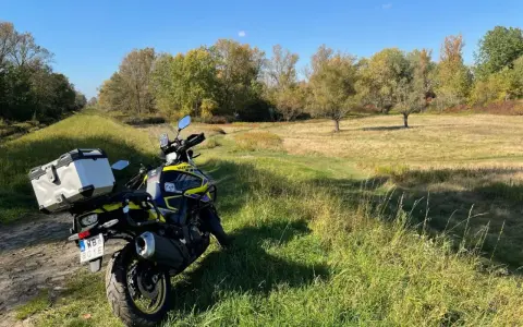 Motocyklem przez Mazowsze: 10+ tras, które Cię zaskoczą!