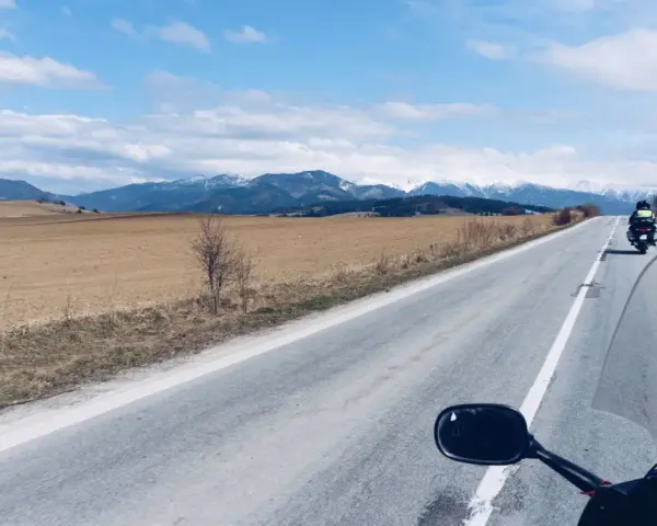 Trasa motocyklowa dookoła Tatr: Niezapomniana przygoda na dwóch kółkach