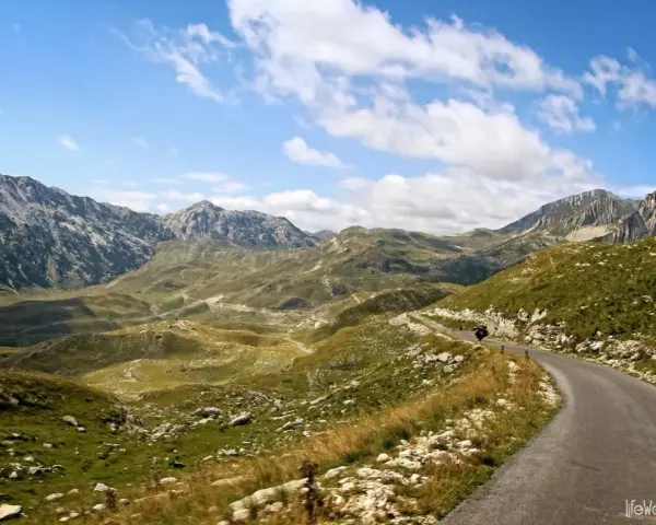 Trasy motocyklowe Europa: Planuj przygodę życia na 2 kołach!