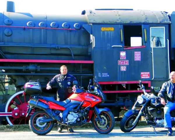 Trasy motocyklowe Lubuskie: Odkryj raj zakrętów i jezior!