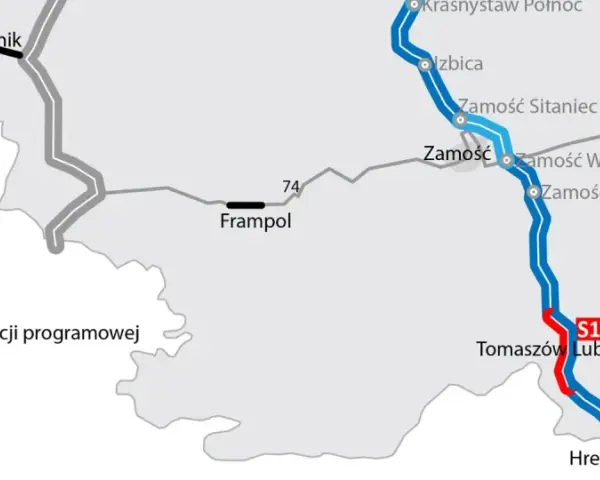 Mapa przedstawia przebieg drogi ekspresowej S17, z zaznaczonymi odcinkami istniejącymi (czarne), w realizacji (czerwone) oraz w fazie koncepcji (niebieskie).