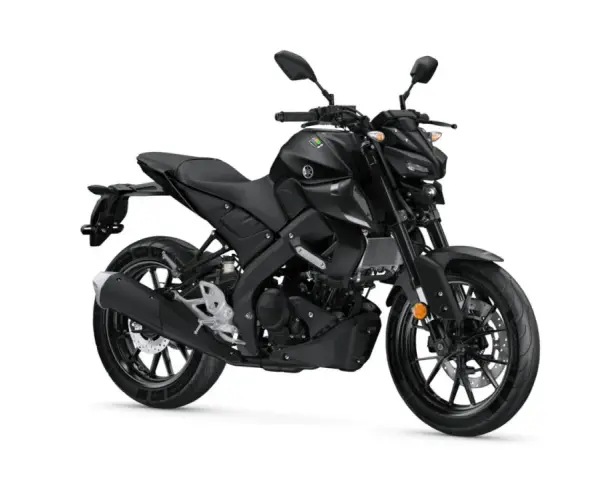 Czarny motocykl Yamaha MT-125, gotowy do jazdy, z mocnym charakterem V-max.