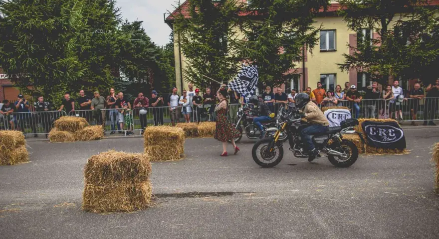 Poznań motocyklem: Najlepsze trasy, zakręty i Szwajcaria Wielkopolska