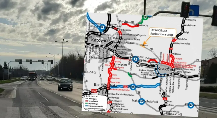 Mapa drogowa z zaznaczoną rozbudową DK94 Olkusz. Widok na ruchliwą trasę z samochodami i sygnalizacją świetlną.