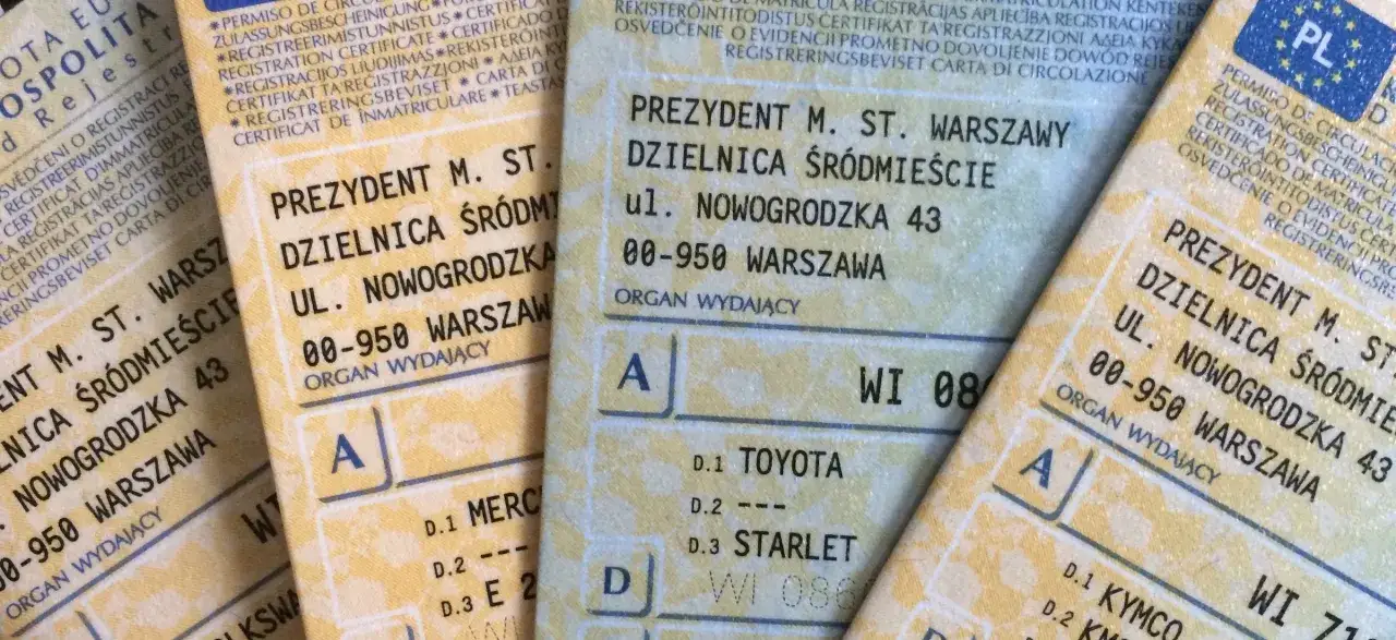 Wniosek o wydanie wtórnika dowodu rejestracyjnego. Dokumenty z pieczątką 