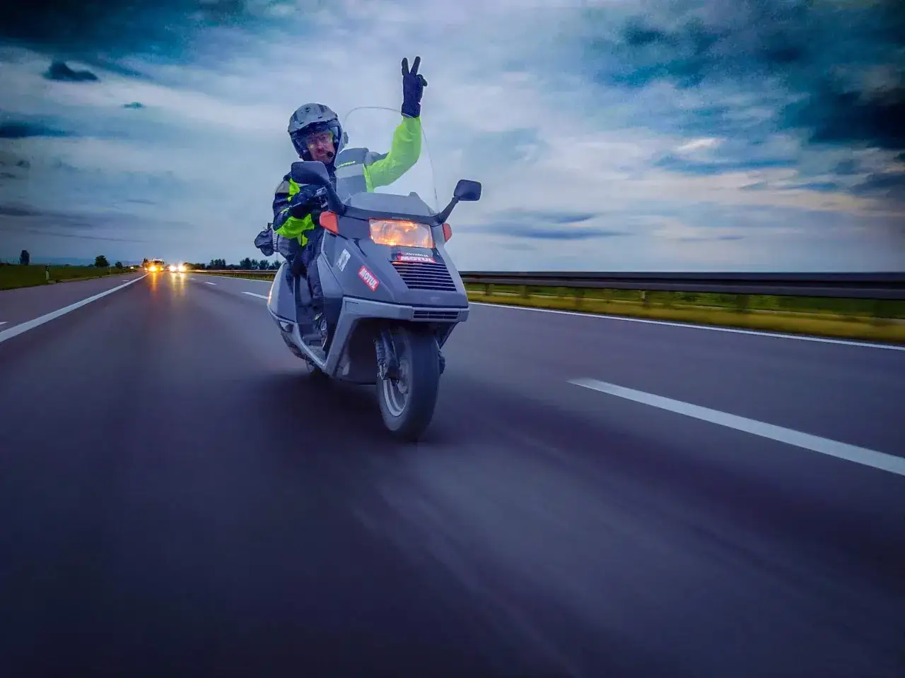 Motorower na drodze przepisy